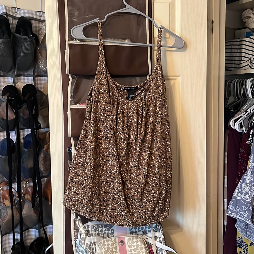 New York & company brown polka dot tank